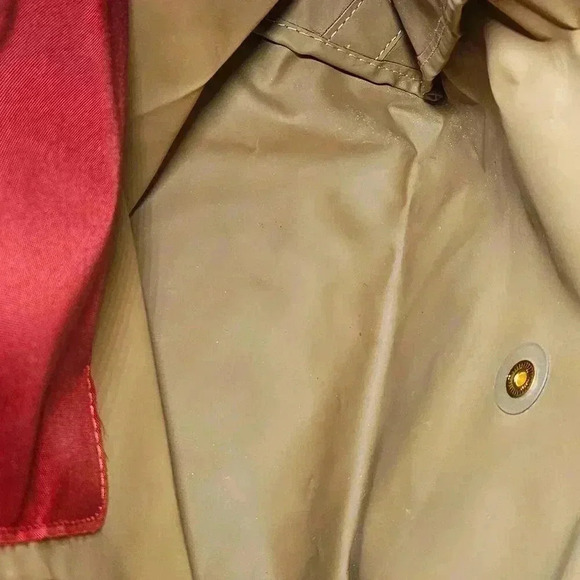 Red LongChamp Versatile Backpack - Picture 12 of 16